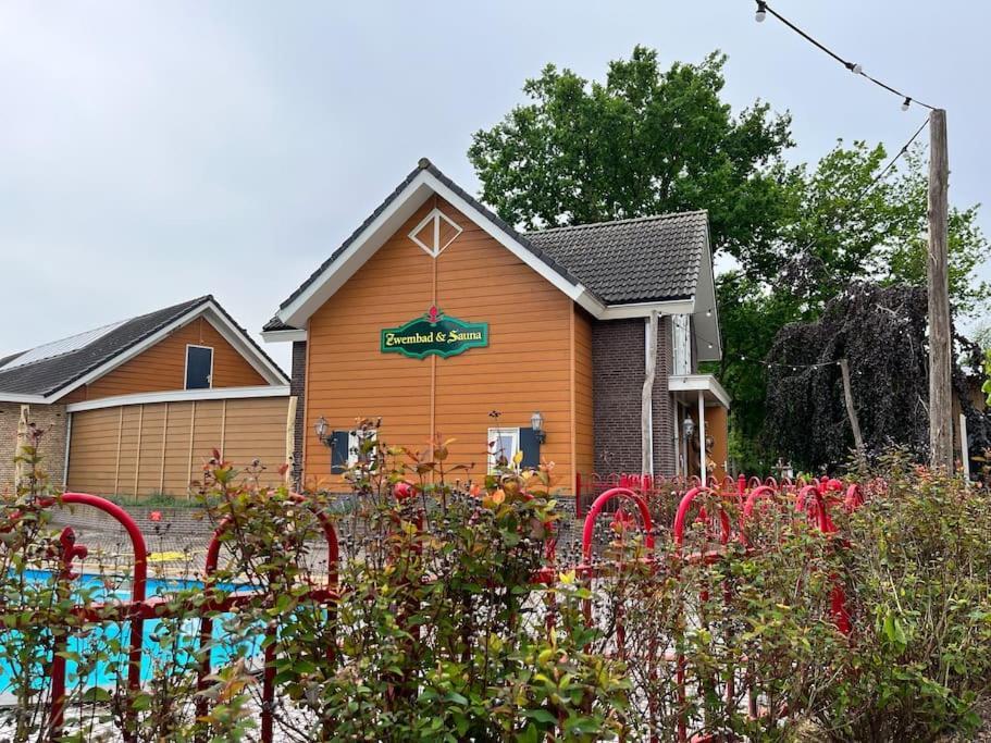 Het Verwende Nest Lodge, Wellness Lodge, Hottub & Sauna Voorthuizen Exteriör bild